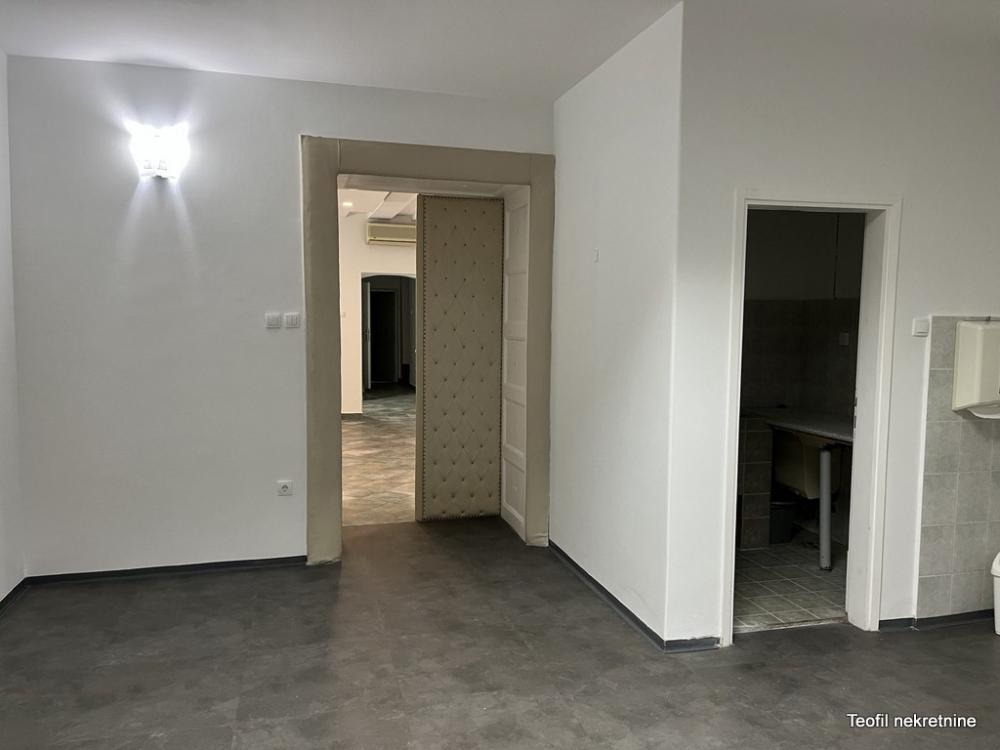Slika 4 - Blizina Kalemegdana, Četvorosoban stan na prodaju, 88m2, 275.000€