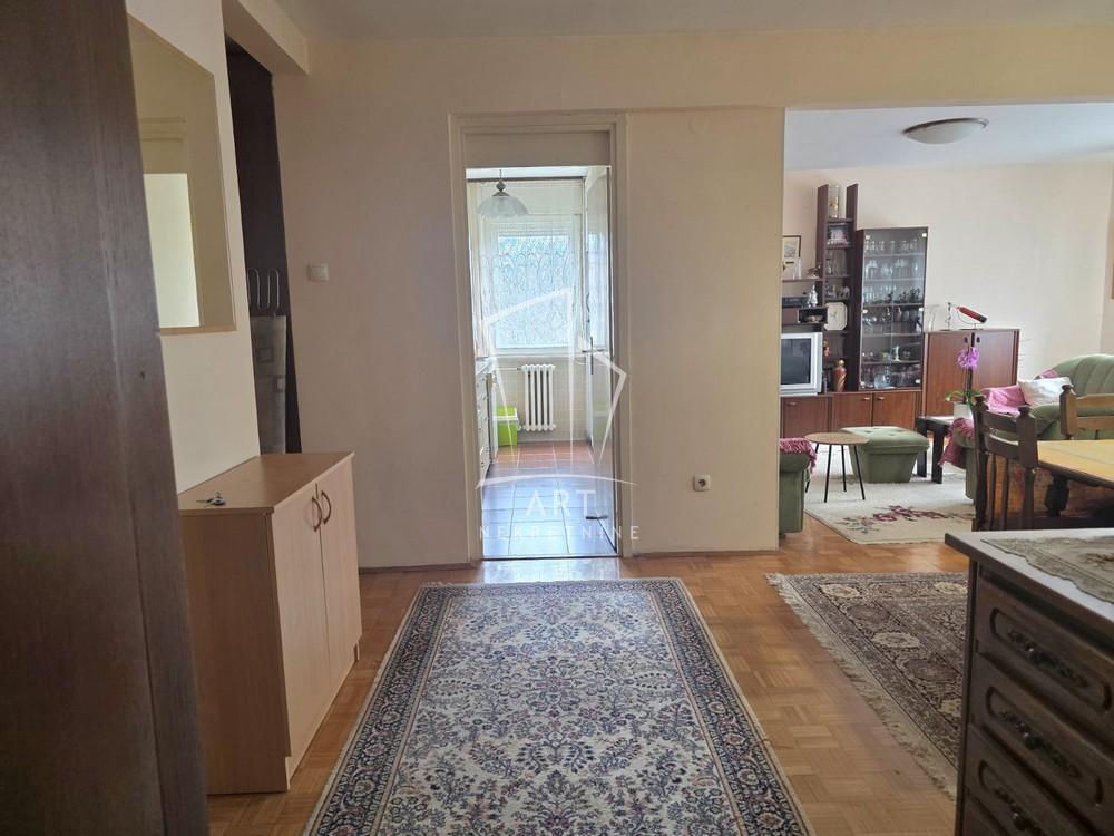 Slika 9 - Poručnika Spasića i Mašere, Trosoban stan za izdavanje, 77m2, 550€