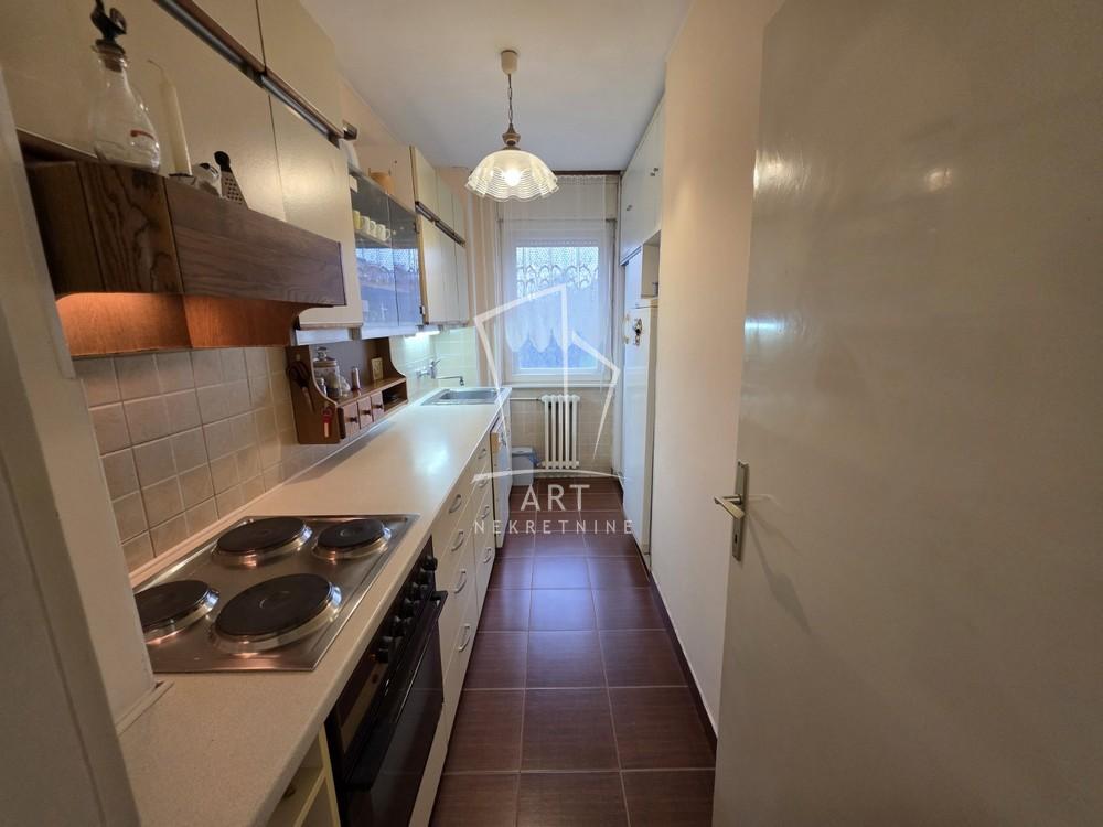 Slika 3 - Poručnika Spasića i Mašere, Trosoban stan za izdavanje, 77m2, 550€