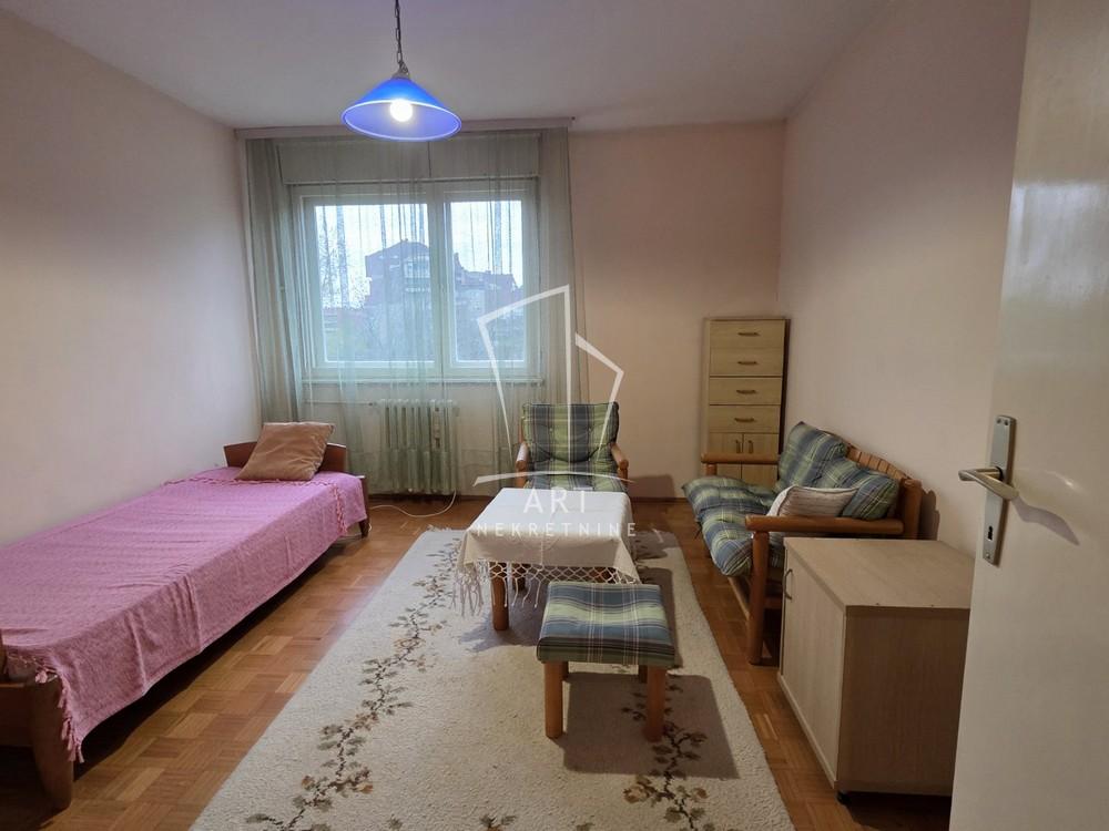 Slika 7 - Poručnika Spasića i Mašere, Trosoban stan za izdavanje, 77m2, 550€