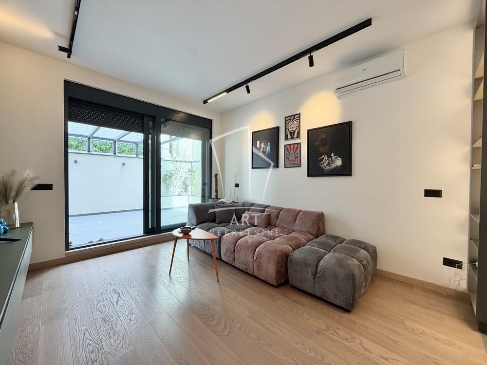 Glavna slika -Petrovaradinska, Trosoban stan na prodaju, 54m2, 330.000€