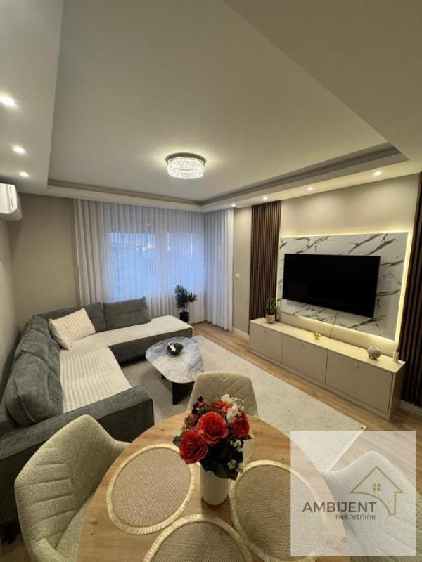 Glavna slika -Dvosoban stan za izdavanje, 47m2, 700€