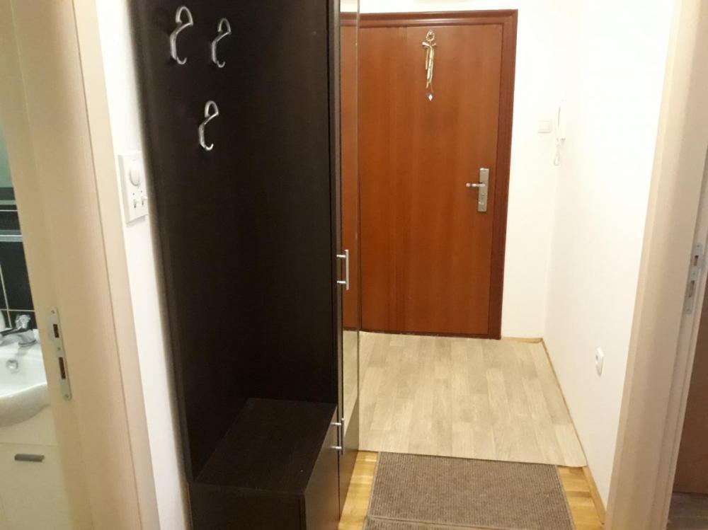 Slika 8 - Jednoiposoban stan za izdavanje, 42m2, 400€