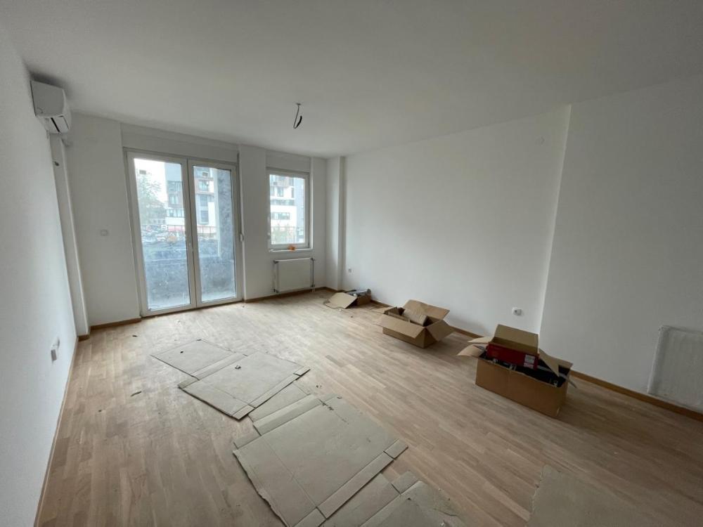 Glavna slika -Trosoban stan na prodaju, 73m2, 203.000€