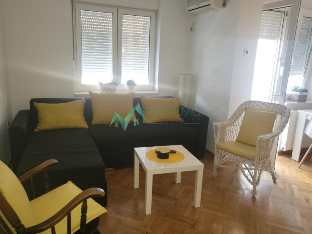 Glavna slika -Trosoban stan za izdavanje, 51m2, 450€