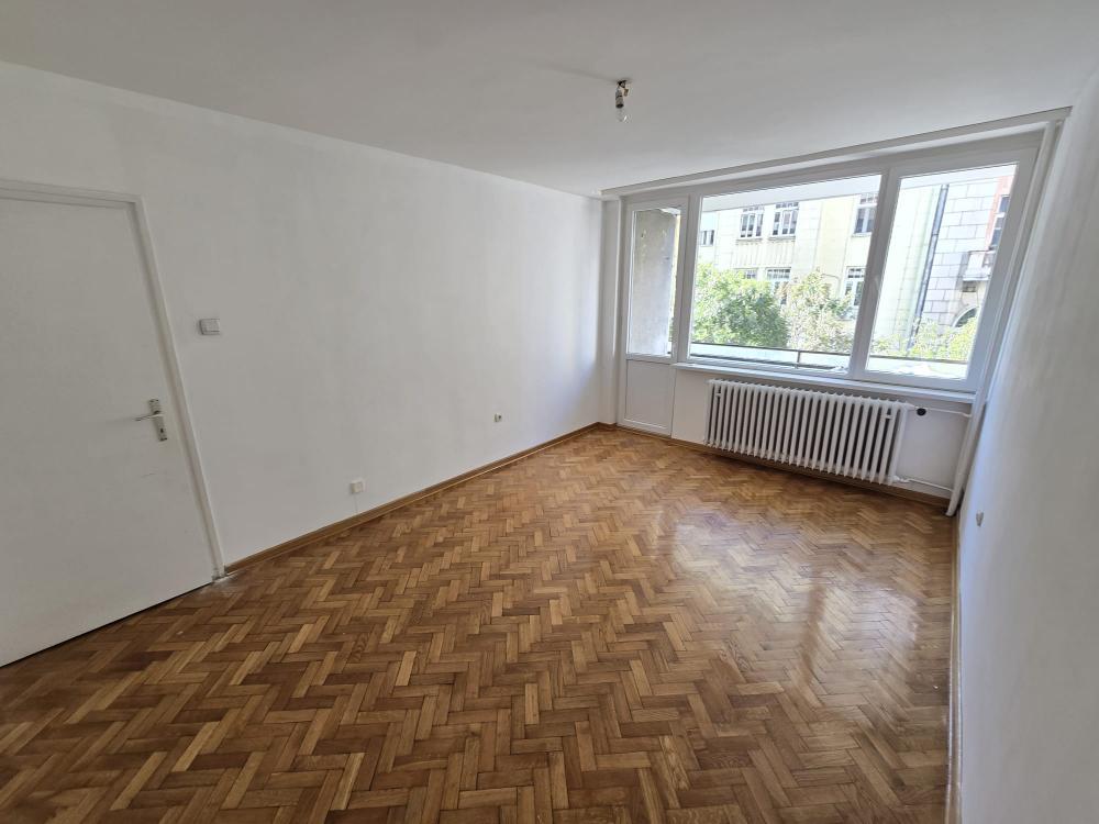 Slika 1 - Zmaj Jovina, Dvosoban stan za izdavanje, 53m2, 800€