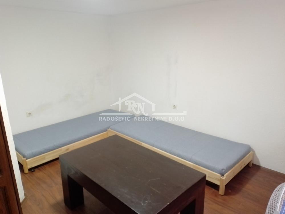 Slika 4 - Mirka Poštića, Jednosoban stan za izdavanje, 30m2, 290€