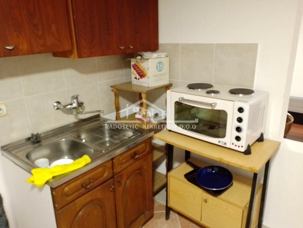 Slika 1 - Mirka Poštića, Jednosoban stan za izdavanje, 30m2, 290€