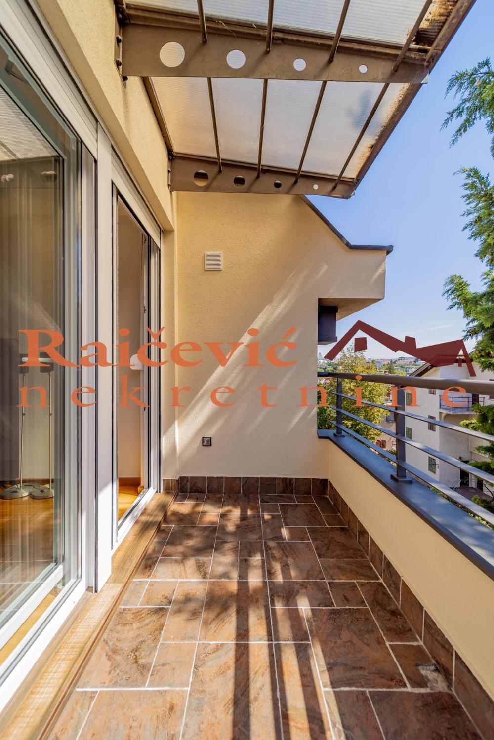 Slika 5 - Gligorija Vozarevica, Četvorosoban stan na prodaju, 132m2, 338.000€