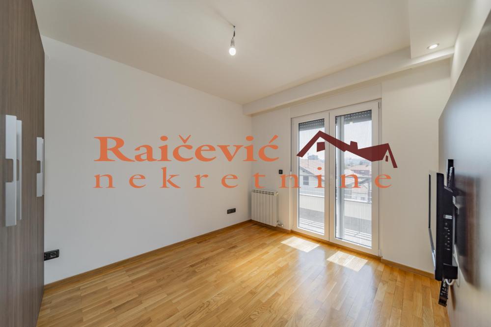 Slika 9 - Gligorija Vozarevica, Četvorosoban stan na prodaju, 132m2, 338.000€