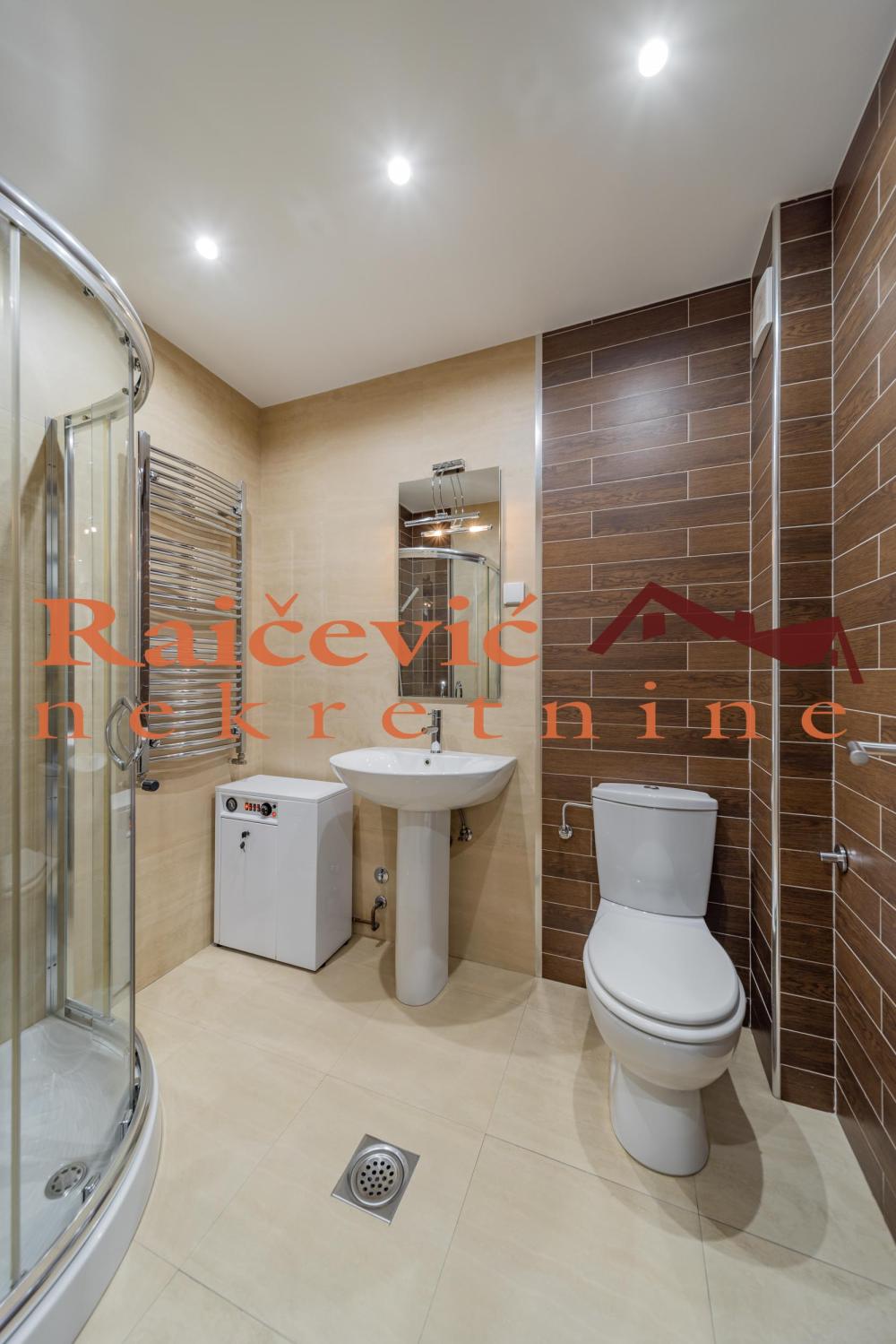 Slika 11 - Gligorija Vozarevica, Četvorosoban stan na prodaju, 132m2, 338.000€