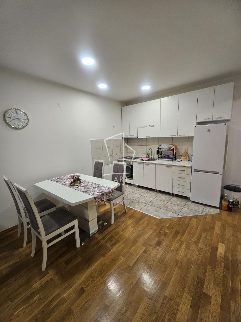 Slika 5 - Vojvode Savatija, Dvoiposoban stan za izdavanje, 55m2, 700€