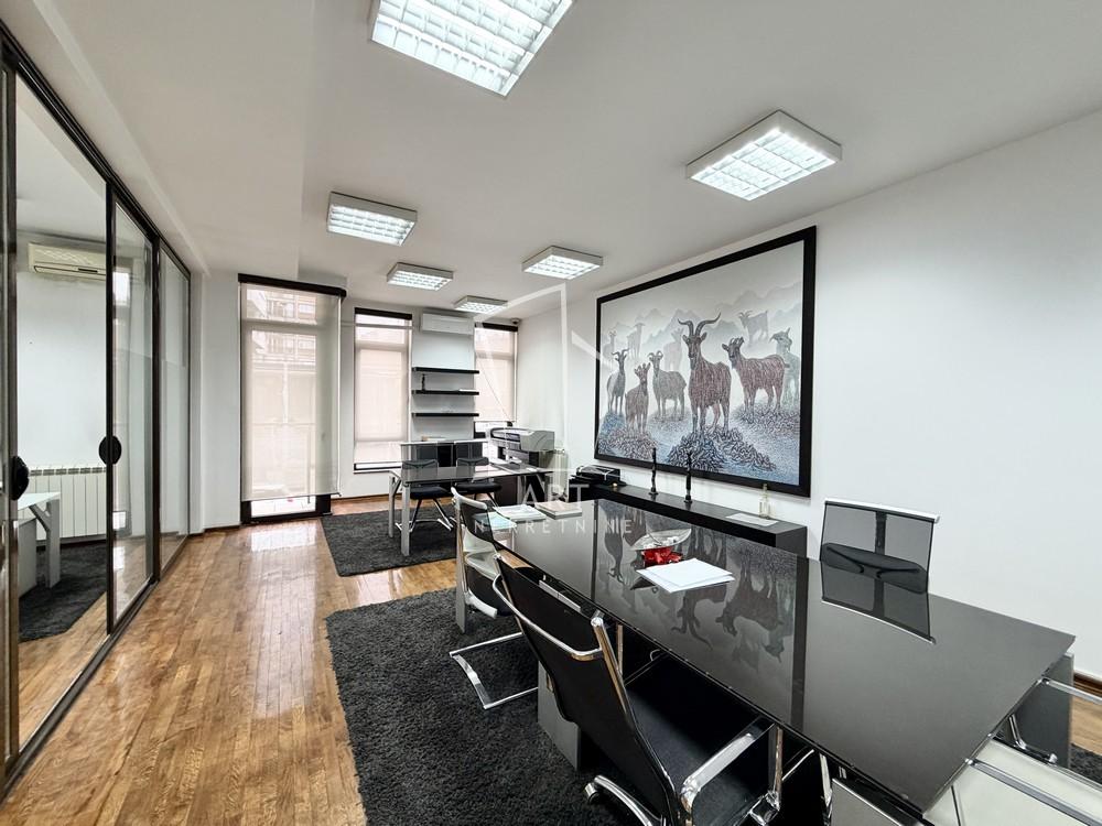 Slika 5 - 27. marta,  Lokal na prodaju, 105m2, 379.000€