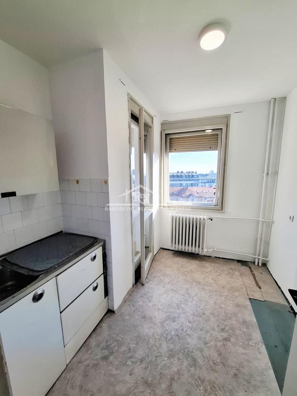 Slika 9 - 27. marta, Dvoiposoban stan na prodaju, 57m2, 250.000€