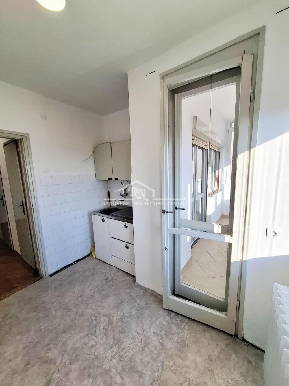 Slika 8 - 27. marta, Dvoiposoban stan na prodaju, 57m2, 250.000€