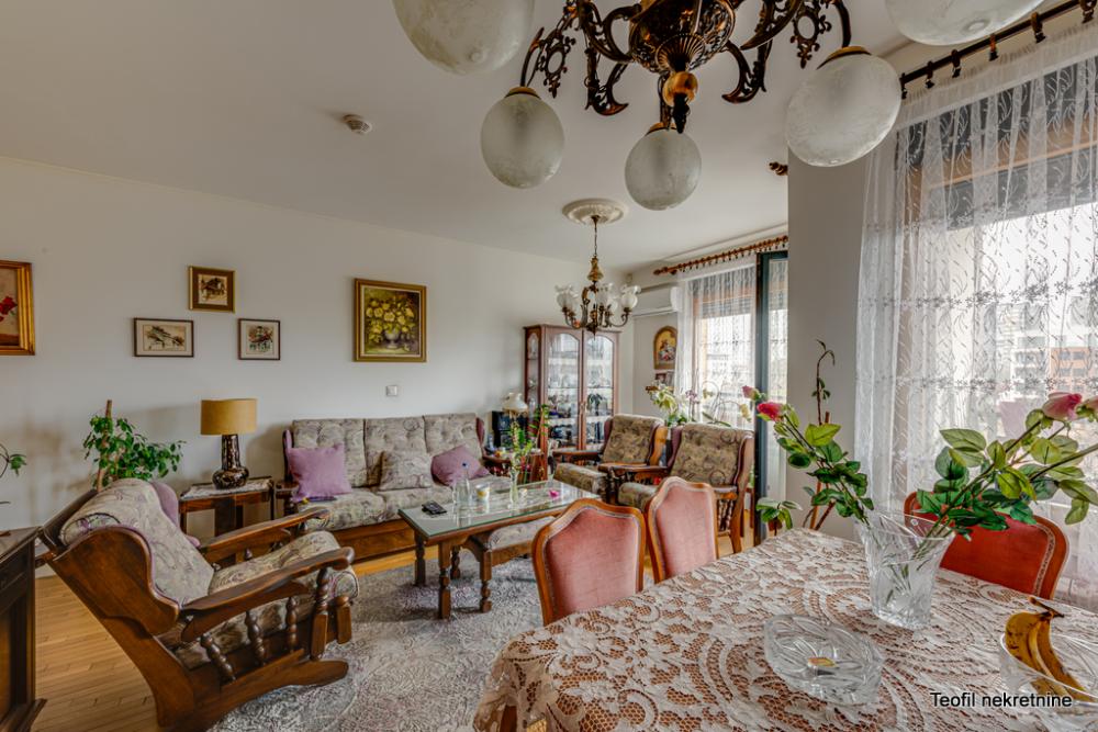 Slika 2 - Petra Kočića, Troiposoban stan na prodaju, 81m2, 299.900€