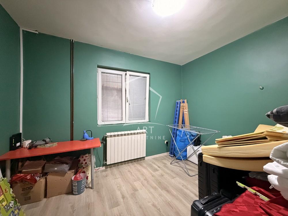 Slika 6 - Vojvode Vlahovića,  Kuća na prodaju, 273m2, 525.000€