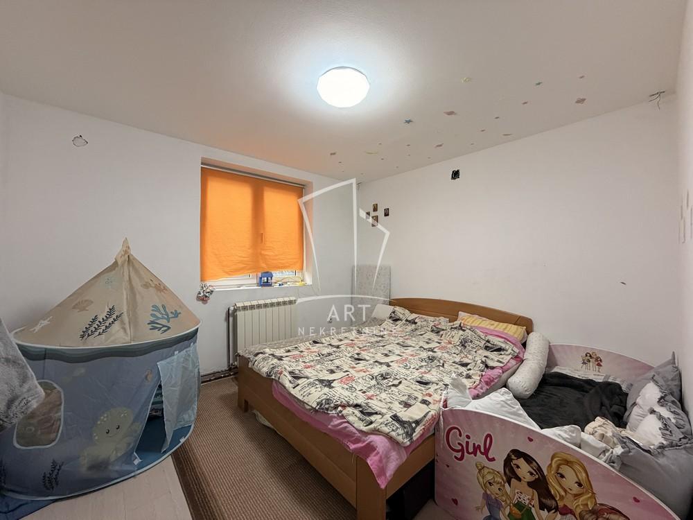 Slika 4 - Vojvode Vlahovića,  Kuća na prodaju, 273m2, 525.000€