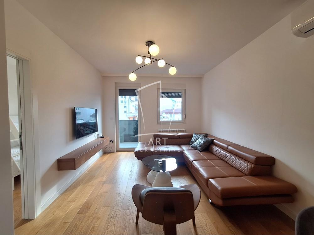 Glavna slika -Mihaila Gavrilovića, Trosoban stan na prodaju, 63m2, 290.000€