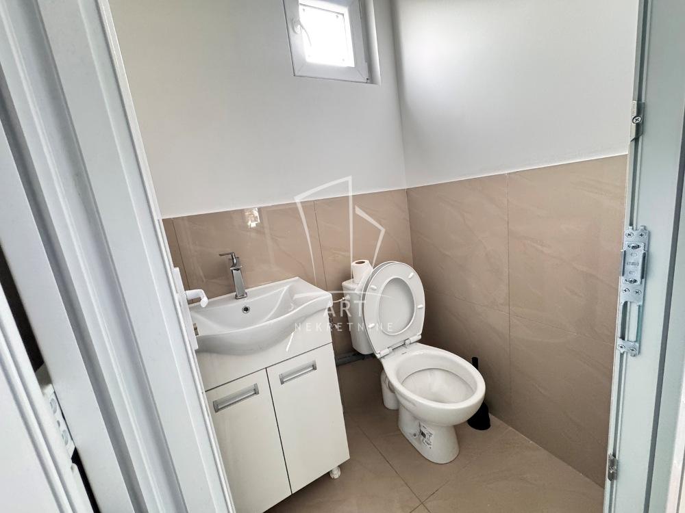 Slika 5 - Avalska,  Lokal za izdavanje, 150m2, 2.000€