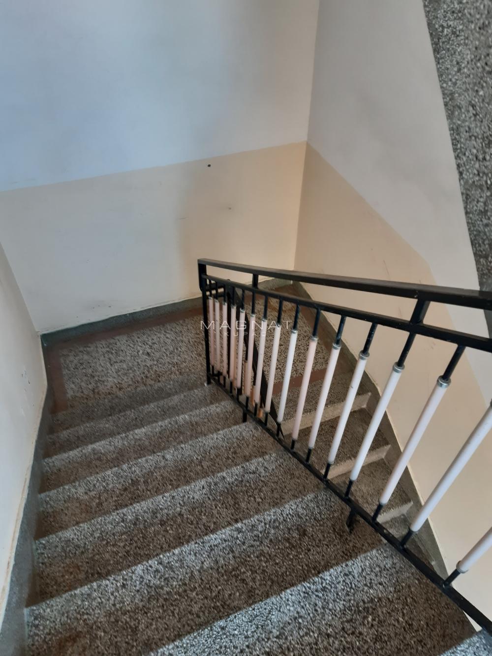 Slika 6 - Milovana Jankovića, Kuća na prodaju, 230m2, 330.000€