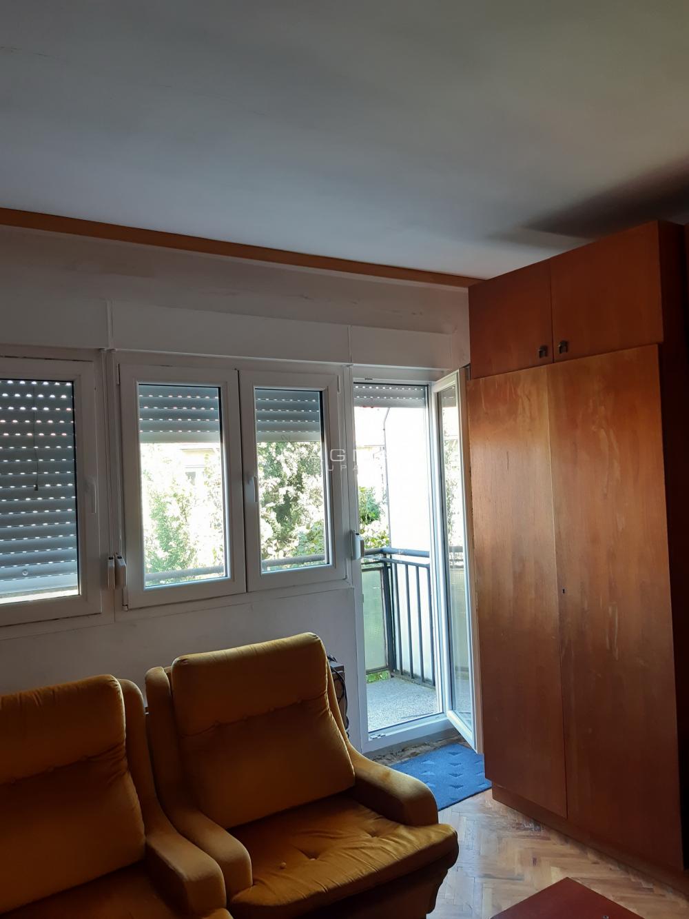 Slika 2 - Milovana Jankovića, Kuća na prodaju, 230m2, 330.000€