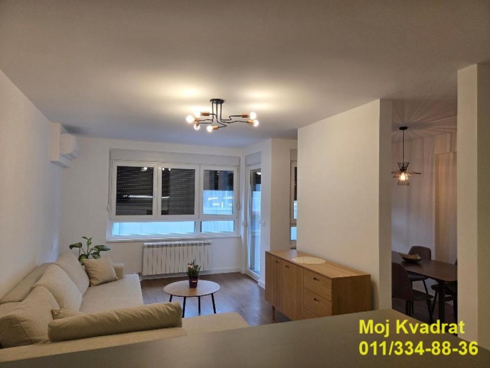Slika 2 - Dvosoban stan za izdavanje, 66m2, 800€