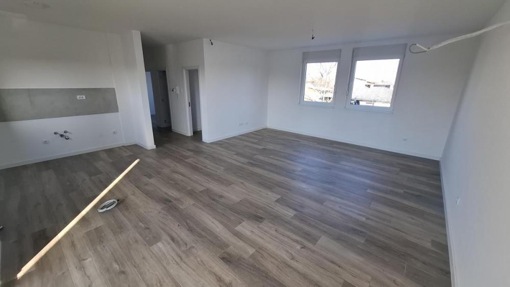 Slika 1 - Četvorosoban stan na prodaju, 95m2, 186.000€