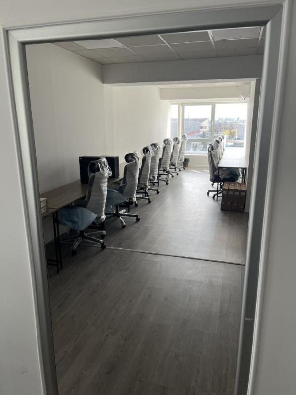 Slika 2 -  Lokal za izdavanje, 150m2, 1.000€