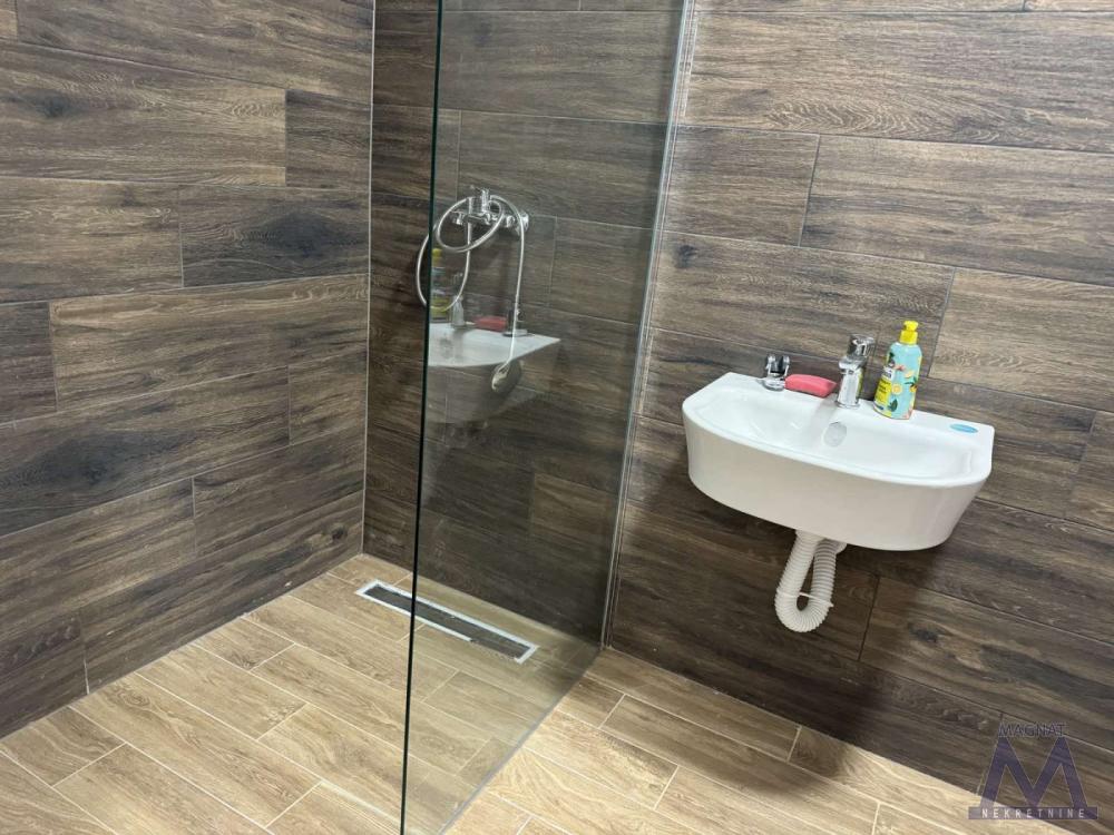 Slika 5 - Dvoiposoban stan na prodaju, 60m2, 185.400€