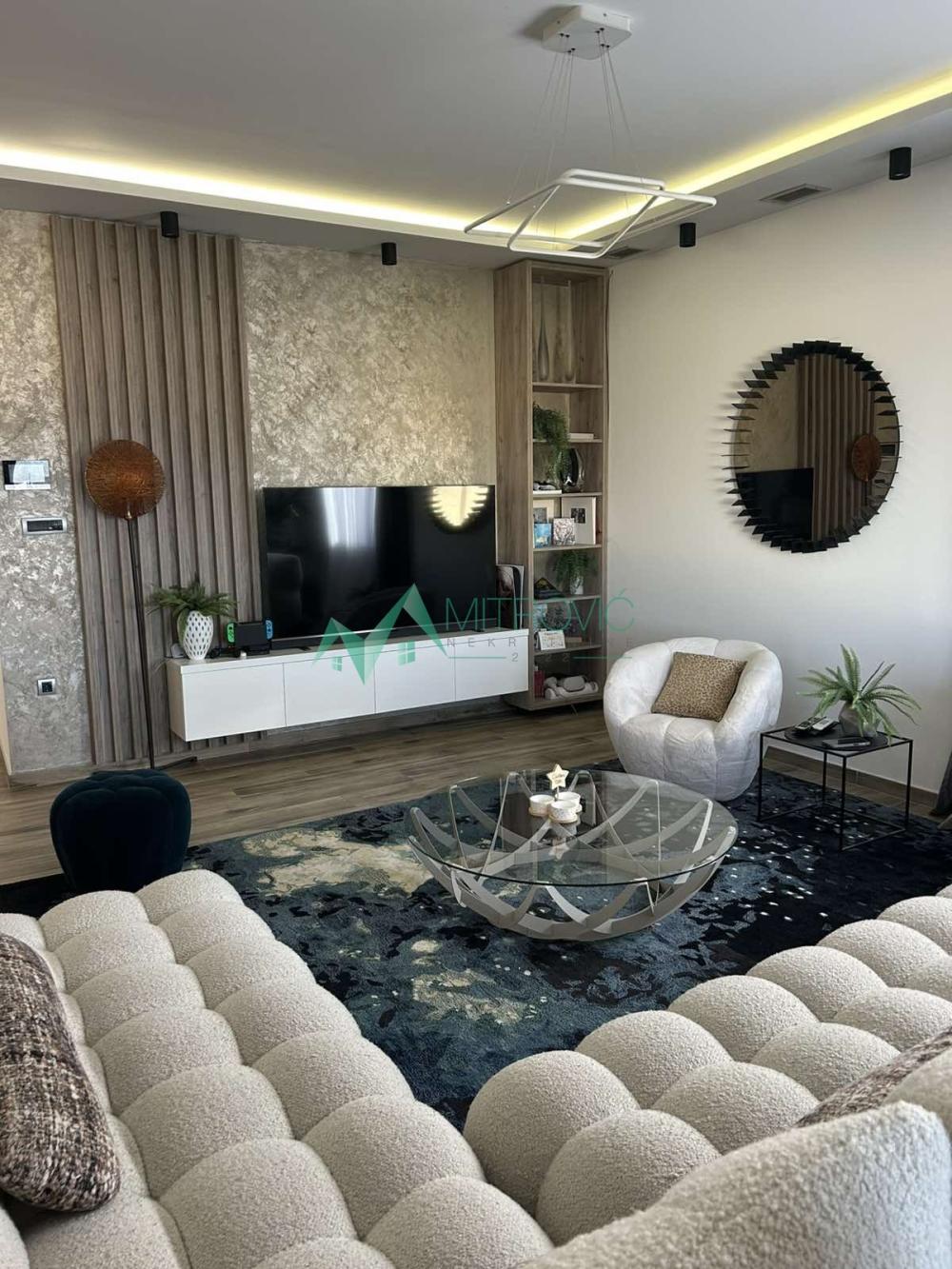 Slika 1 -  Kuća na prodaju, 165m2, 375.000€