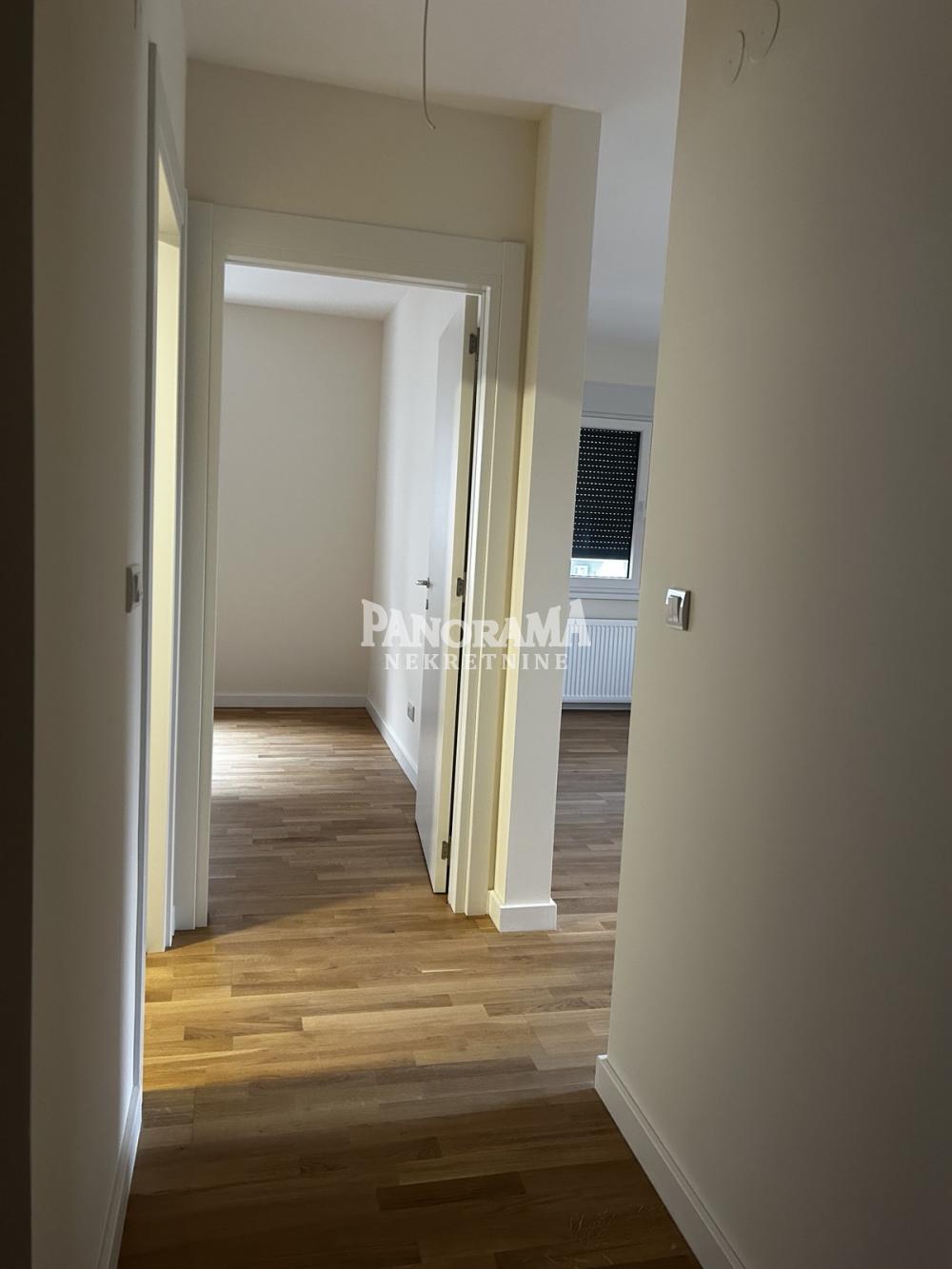 Slika 4 - Srđana Kneževića, Trosoban stan na prodaju, 60m2, 147.000€