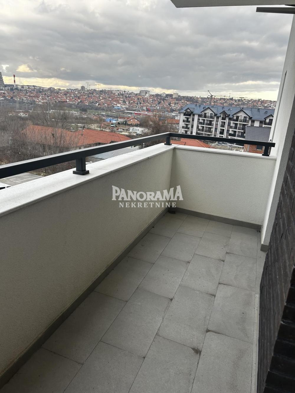 Slika 10 - Srđana Kneževića, Trosoban stan na prodaju, 60m2, 147.000€