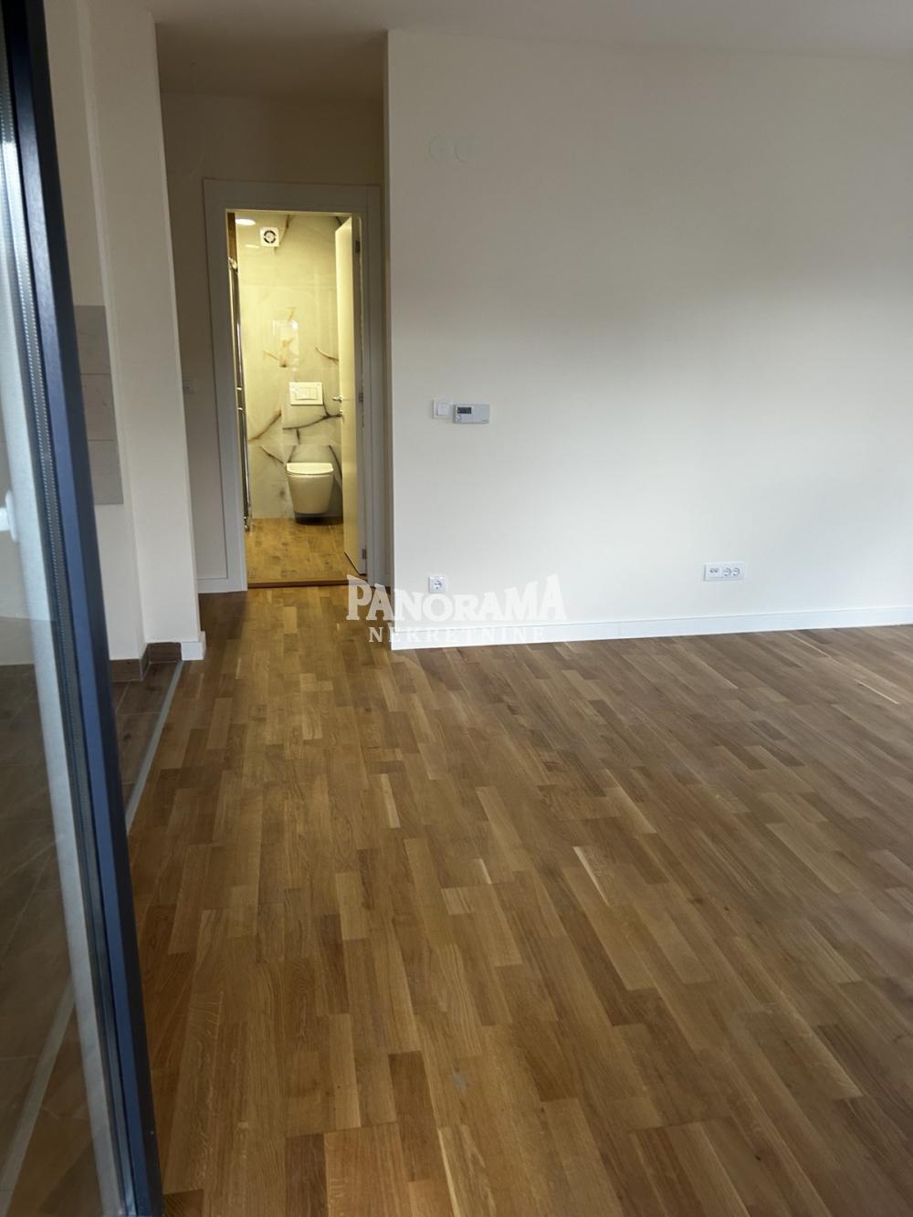 Slika 6 - Srđana Kneževića, Trosoban stan na prodaju, 60m2, 147.000€