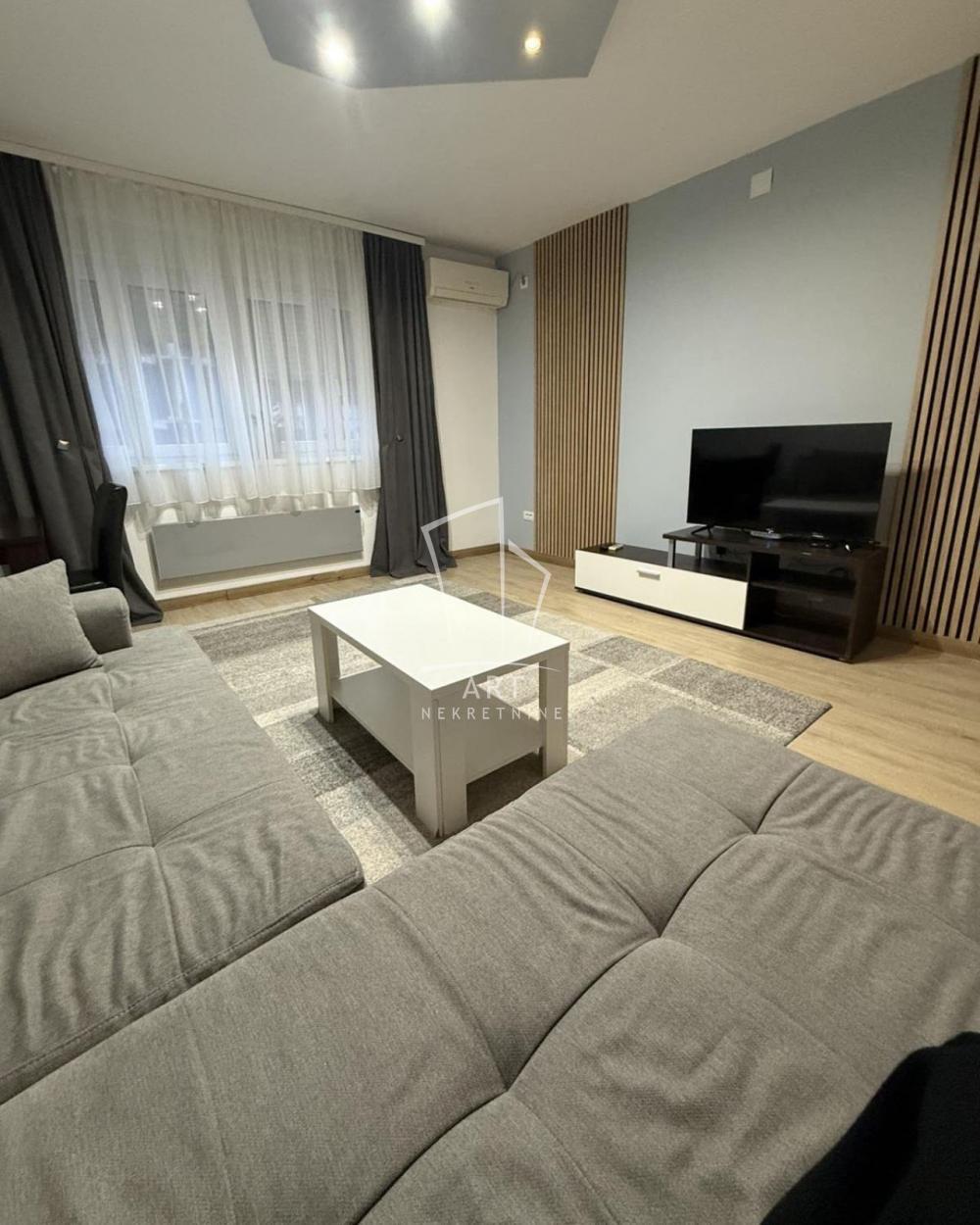 Glavna slika -Bulevar Despota Stefana, Jednoiposoban stan za izdavanje, 33m2, 600€