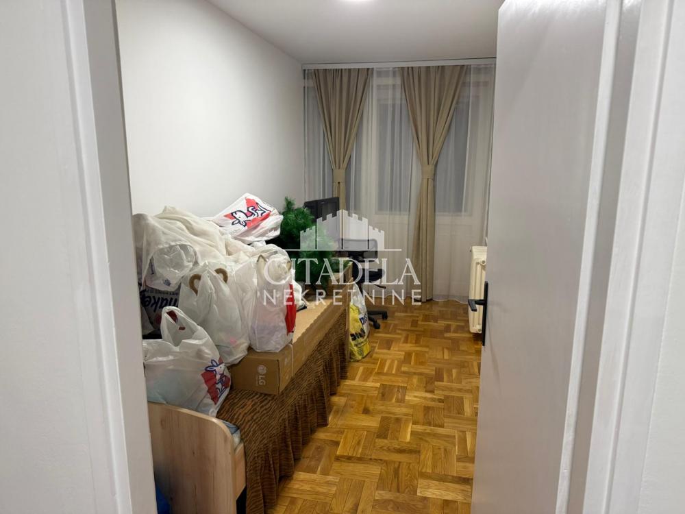 Slika 2 - Triše Kaclerovića, Trosoban stan na prodaju, 71m2, 270.000€