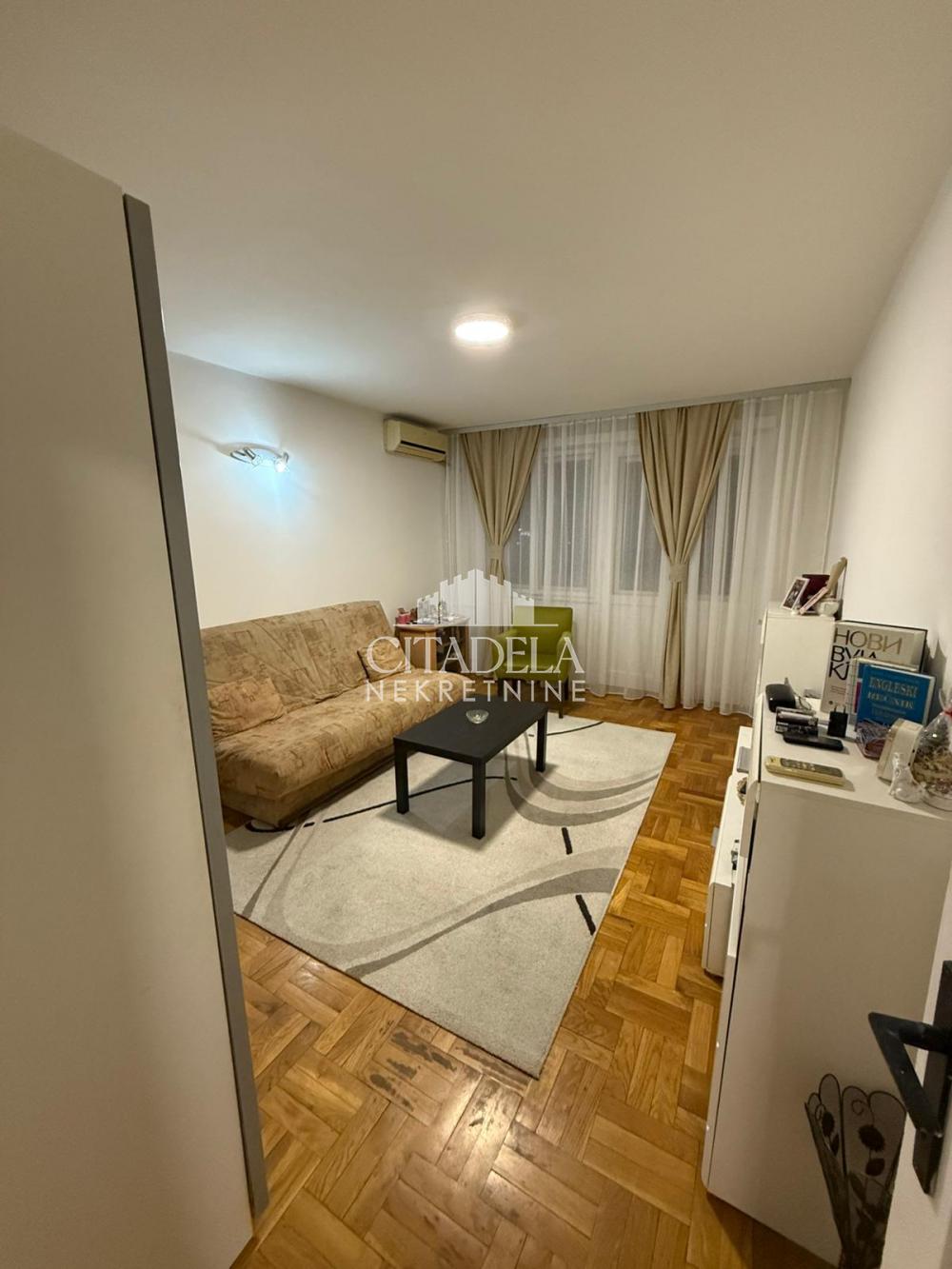 Slika 1 - Triše Kaclerovića, Trosoban stan na prodaju, 71m2, 270.000€