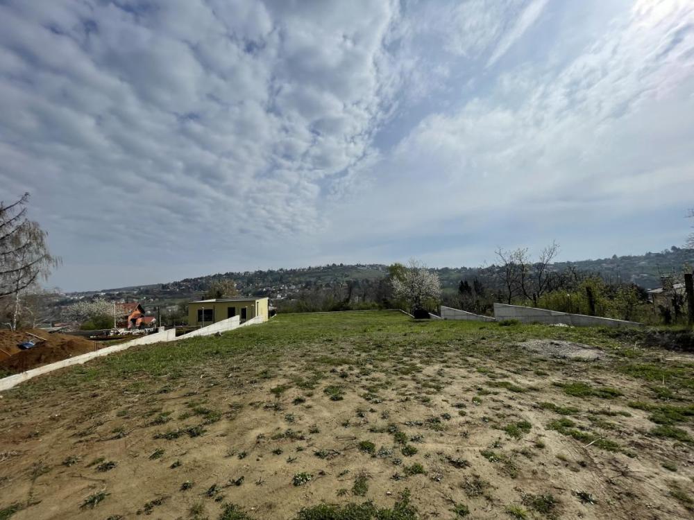 Slika 10 -  Plac na prodaju, Sremska Kamenica, , 150.000€