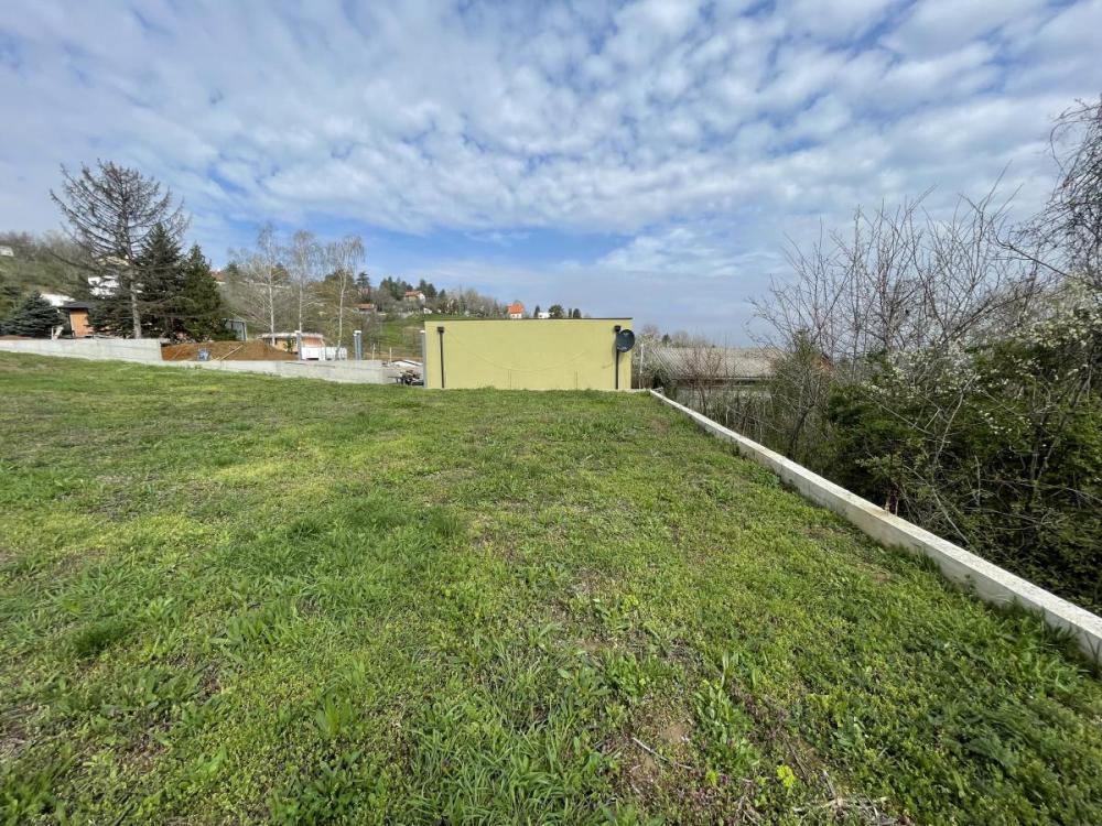 Slika 4 -  Plac na prodaju, Sremska Kamenica, , 150.000€