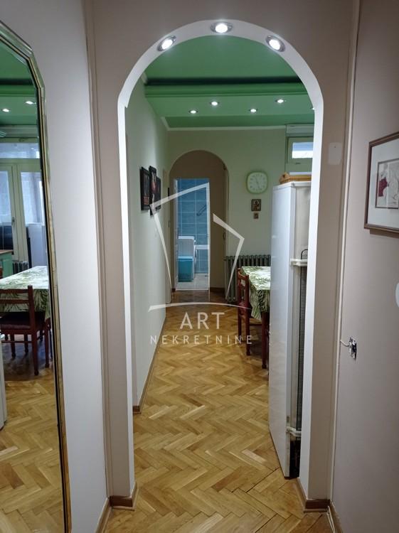 Slika 3 - Marine Veličković, Dvoiposoban stan za izdavanje, 76m2, 680€