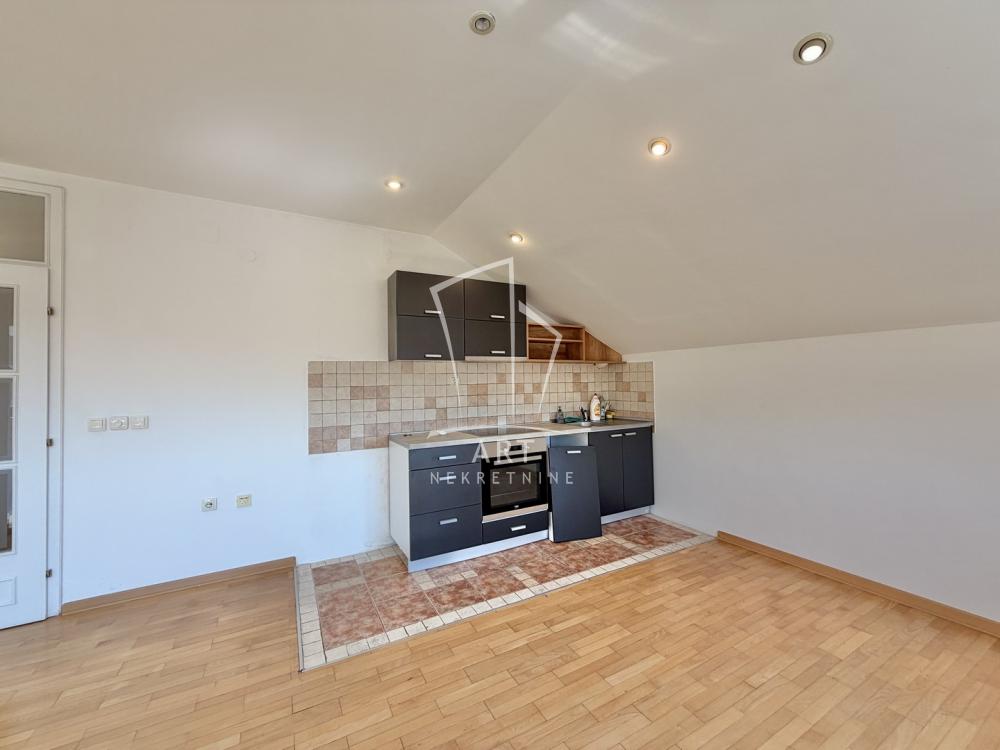 Slika 5 - Vitanovačka, Trosoban stan za izdavanje, 91m2, 700€