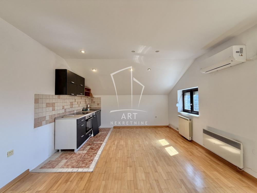 Slika 4 - Vitanovačka, Trosoban stan za izdavanje, 91m2, 700€