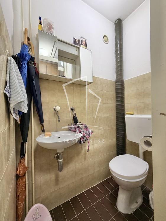 Slika 11 - Aleksandra Belića, Dvoiposoban stan na prodaju, 71m2, 205.000€