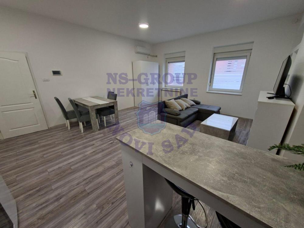 Glavna slika -Trosoban stan na prodaju, 71m2, 204.770€