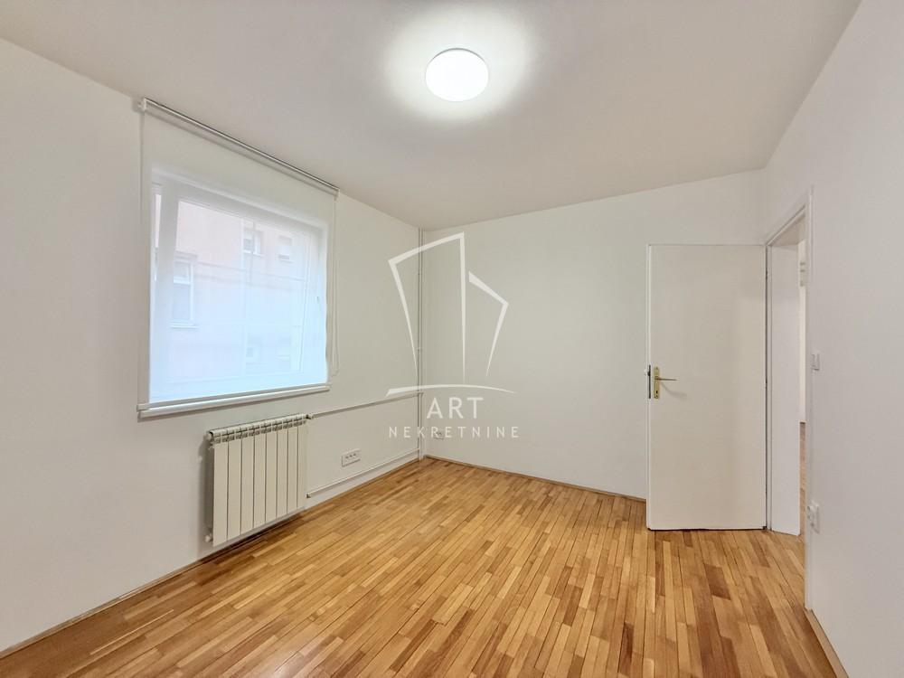 Slika 4 - Bilećka, Trosoban stan za izdavanje, 87m2, 800€