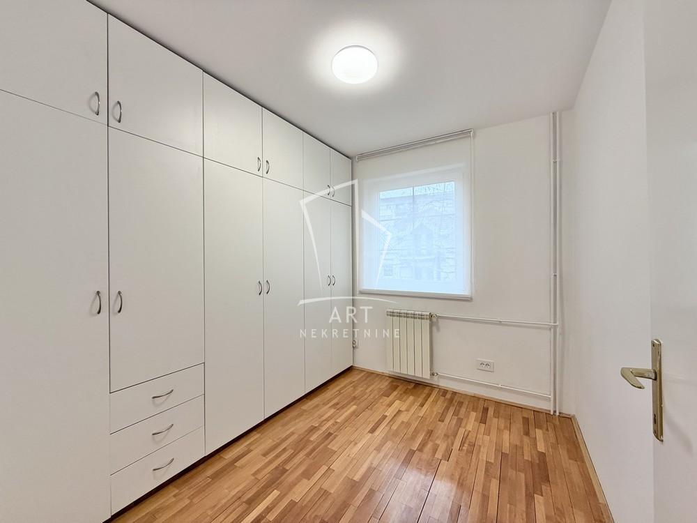 Slika 5 - Bilećka, Trosoban stan za izdavanje, 87m2, 800€