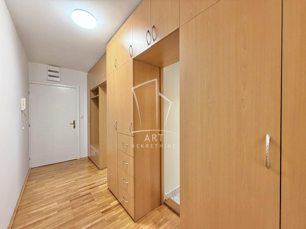 Slika 7 - Bilećka, Trosoban stan za izdavanje, 87m2, 800€