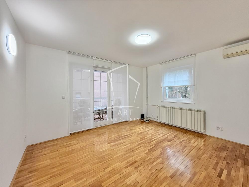 Glavna slika -Bilećka, Trosoban stan za izdavanje, 87m2, 800€