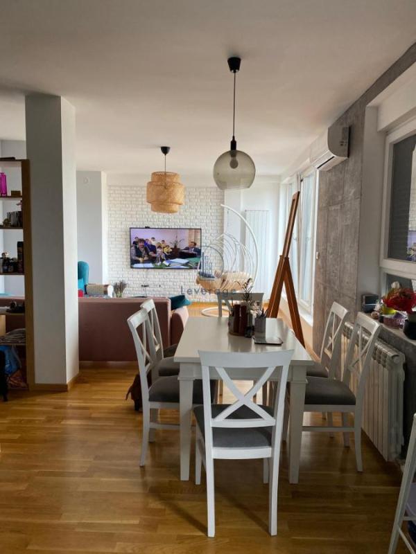 Slika 5 - Mirka Milojkovića, Četvorosoban stan na prodaju, 106m2, 279.900€