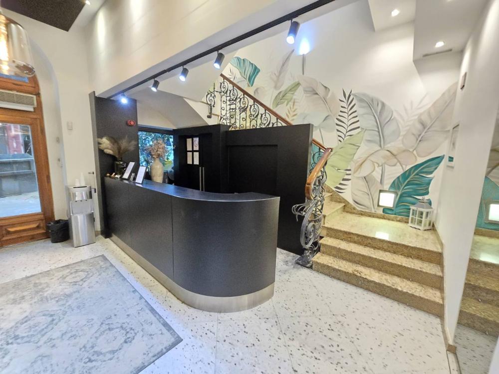 Glavna slika -Knez Mihailova, Šestosoban stan za izdavanje, 210m2, 3.500€